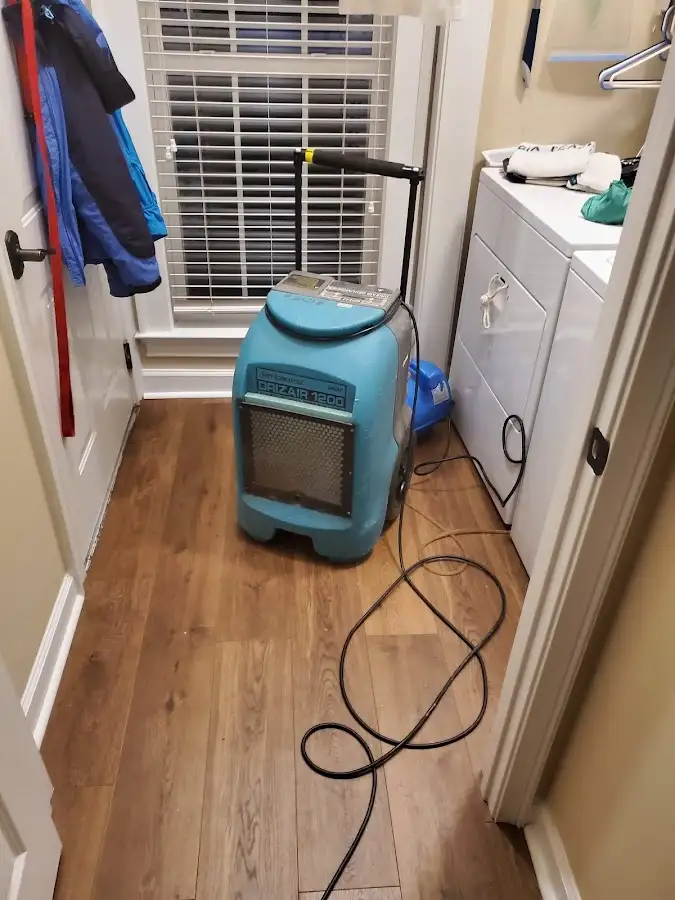 Commercial dehumidifier deployed for Crawl Space Restoration in Saraland